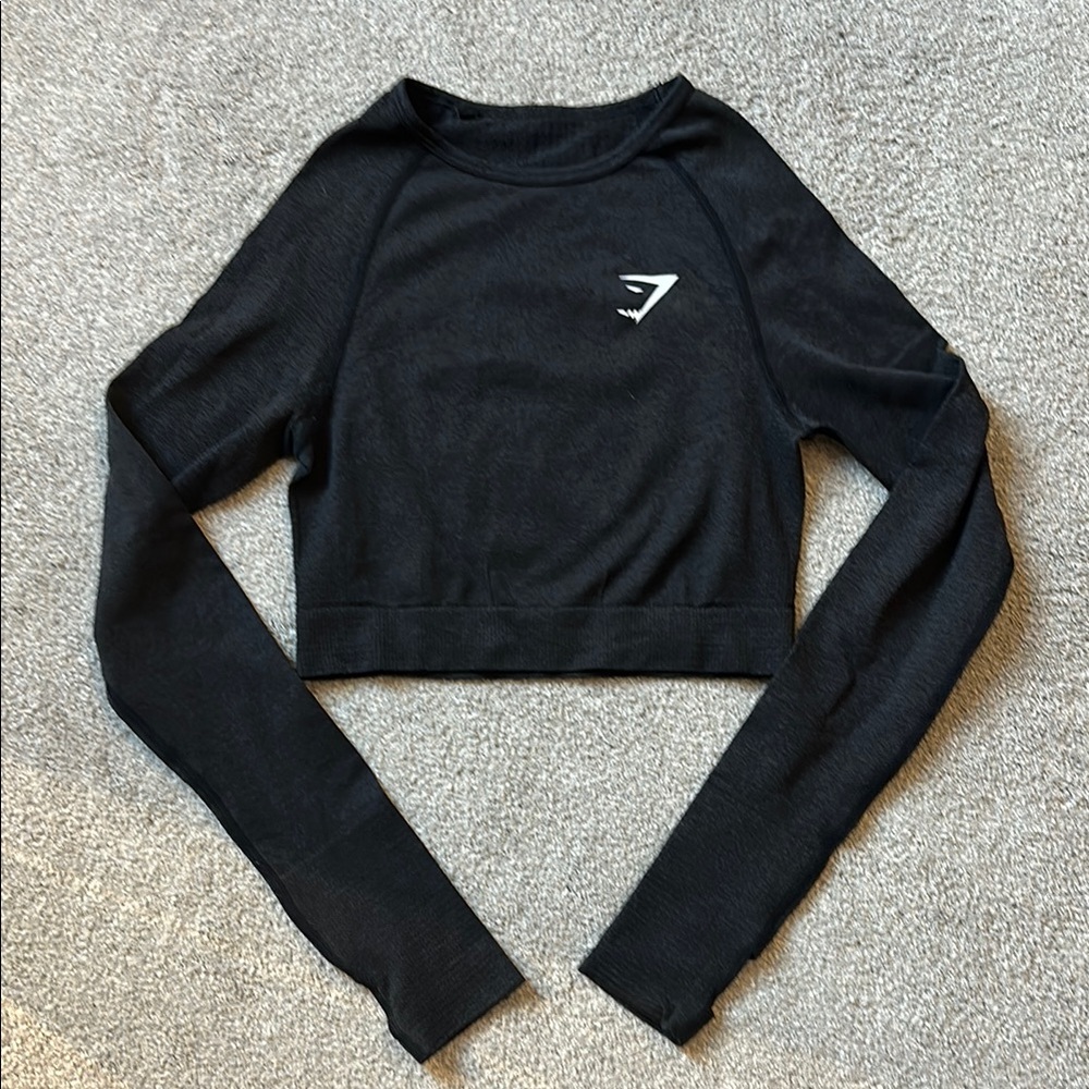 Gymshark Women’s Black Long Sleeve Crop Top